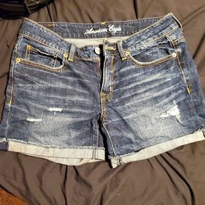 KILLER AMERICAN EAGLE JEAN SHORTS